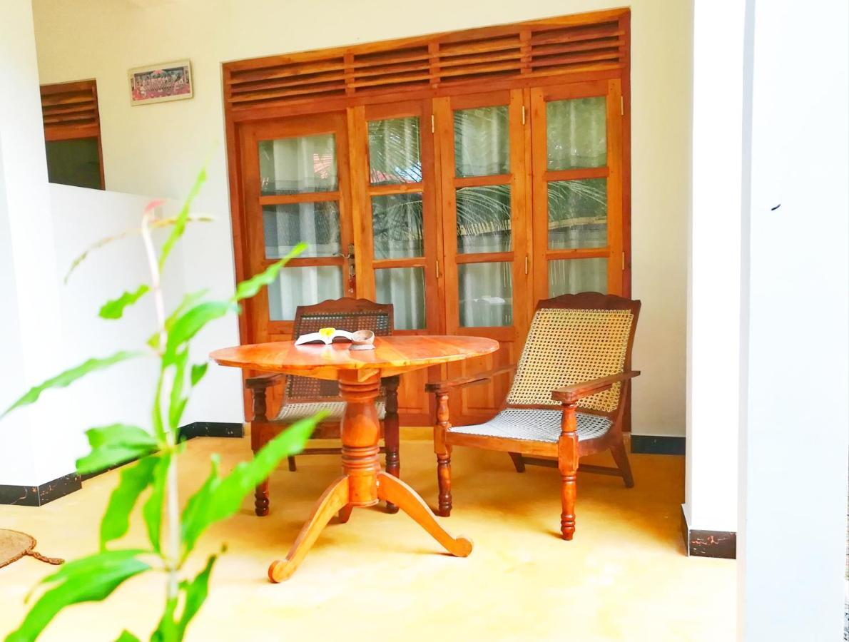 Relax Beach House تانجالي المظهر الخارجي الصورة